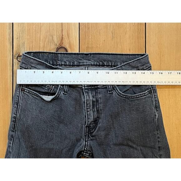 Levi Men's Faded Black 511 Denim Jeans. Size W30 L32 - Picture 6 of 7